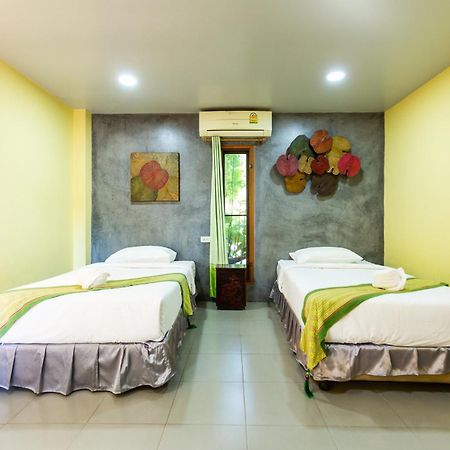 Huen San Fang Hotel โรงแรมเฮือนแสนฝาง Bagian luar foto