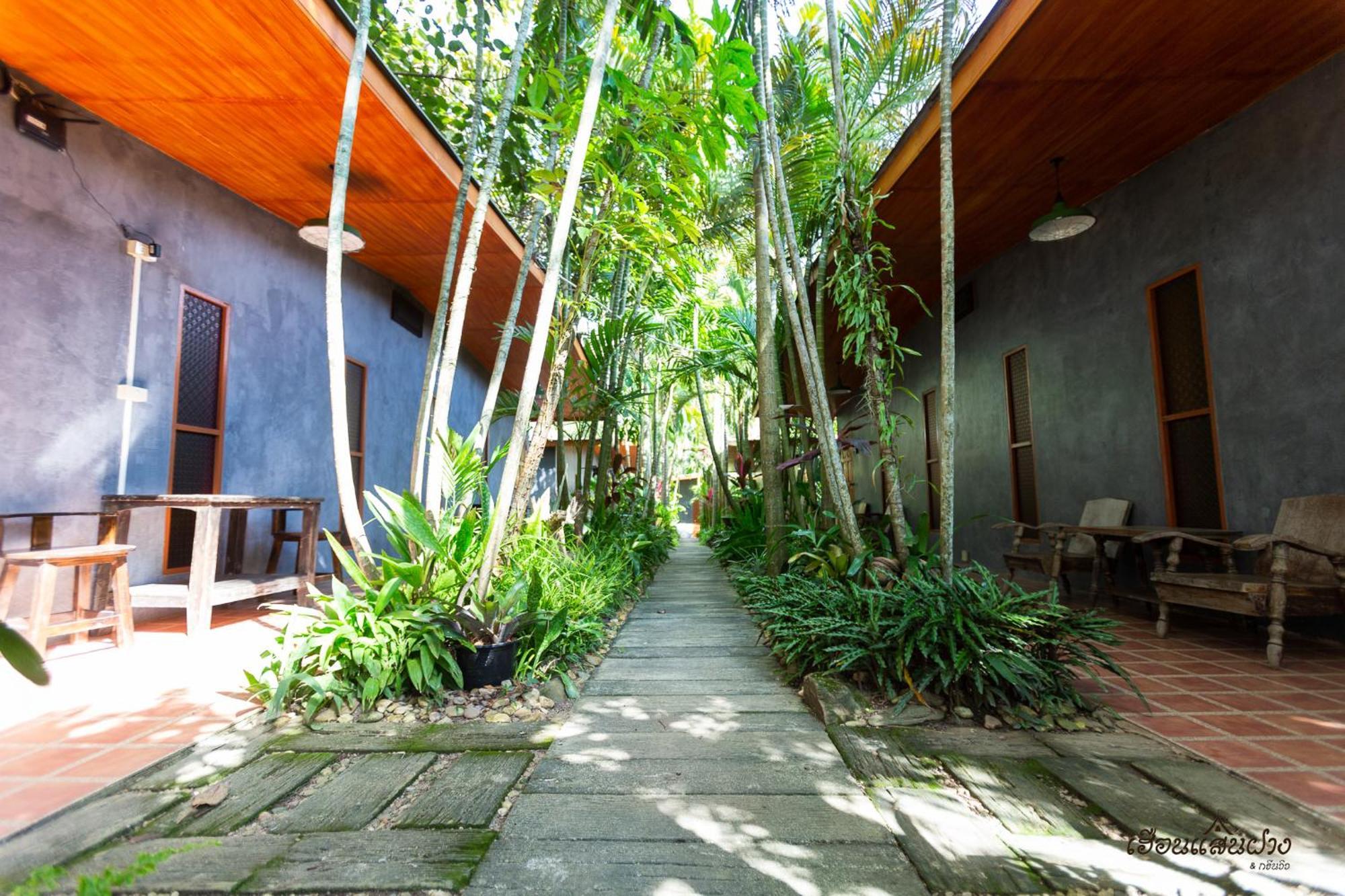 Huen San Fang Hotel โรงแรมเฮือนแสนฝาง Bagian luar foto