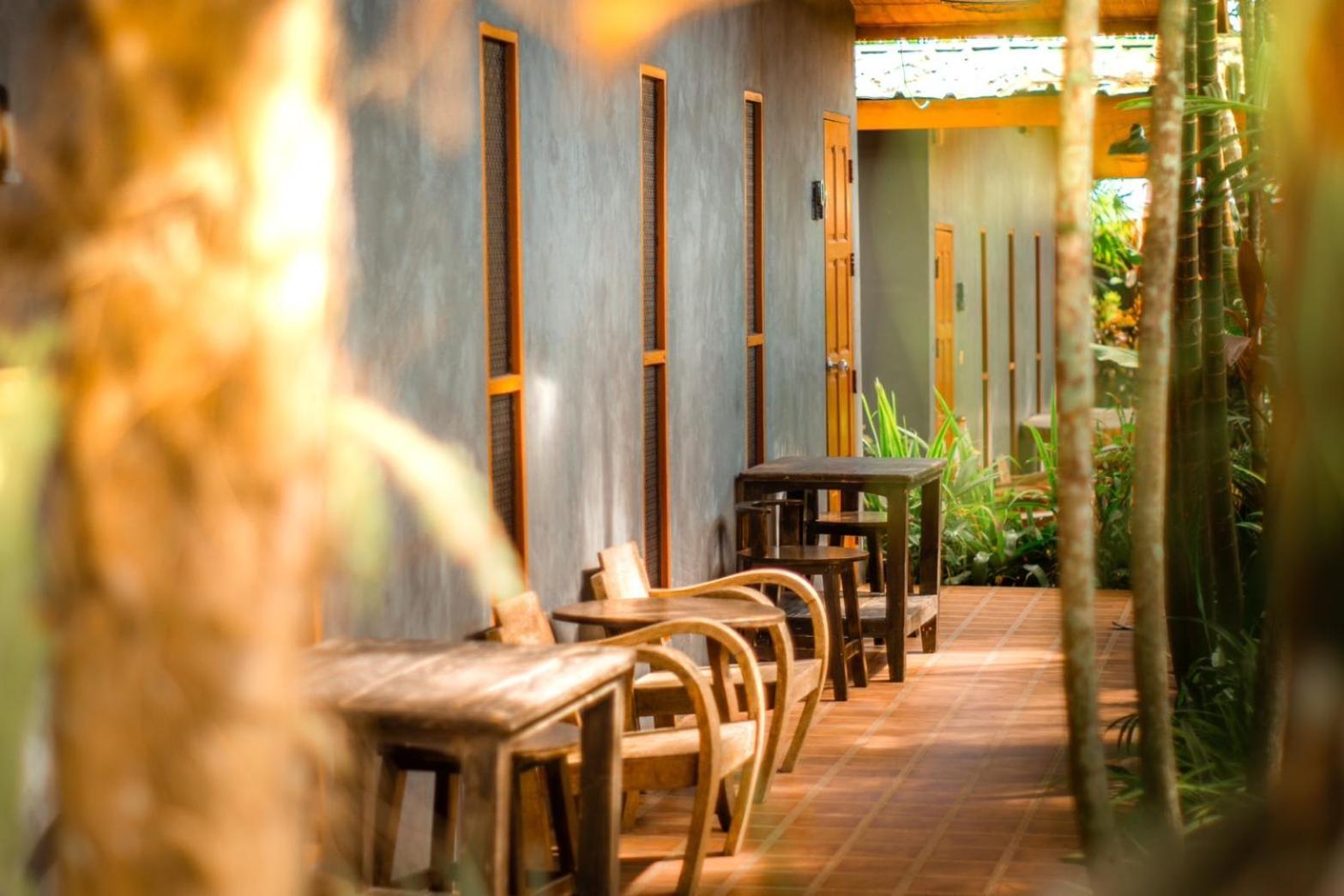 Huen San Fang Hotel โรงแรมเฮือนแสนฝาง Bagian luar foto