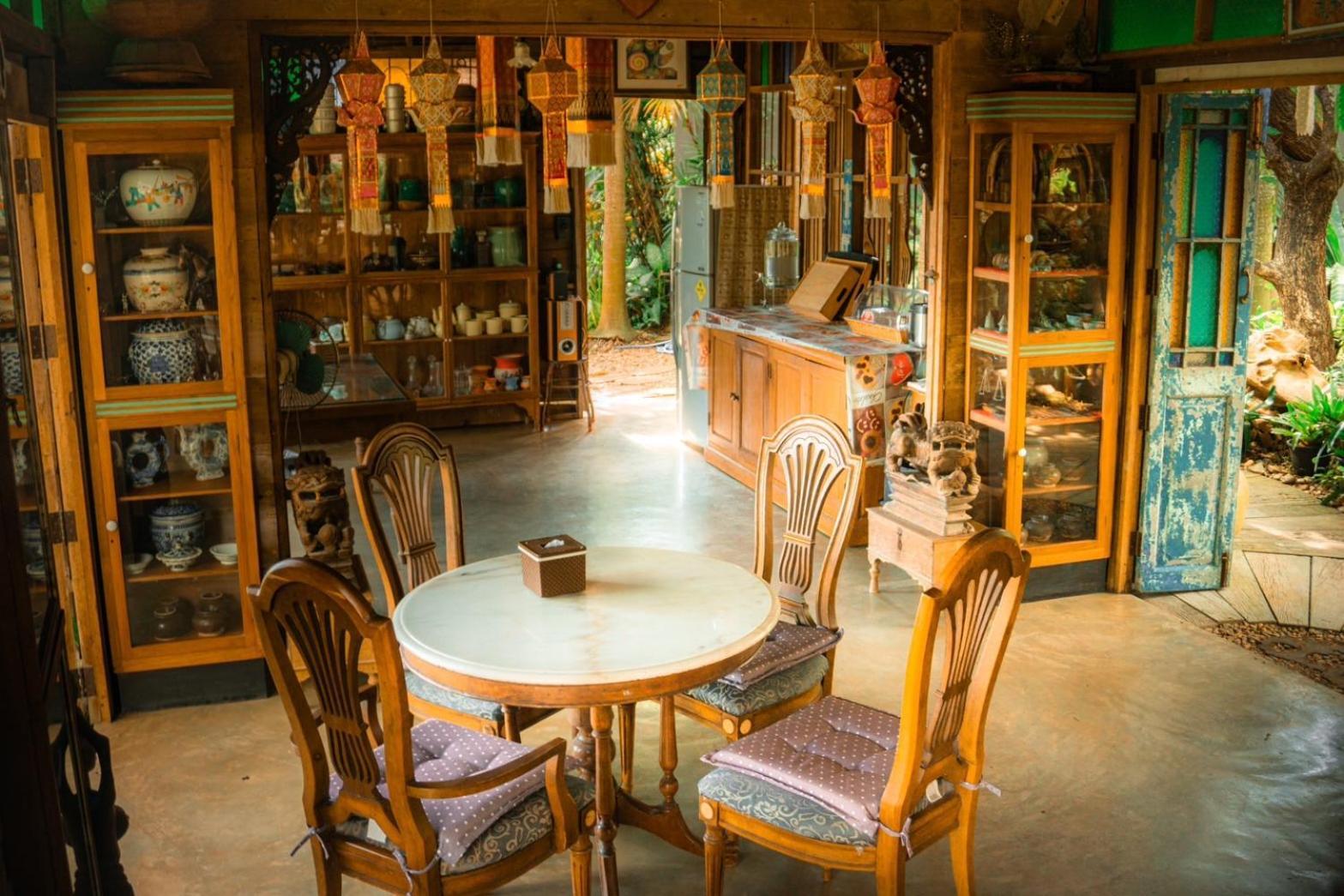 Huen San Fang Hotel โรงแรมเฮือนแสนฝาง Bagian luar foto